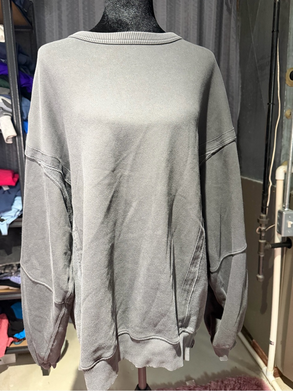 Women’s Aerie Oversized Gray Crewneck Sweater